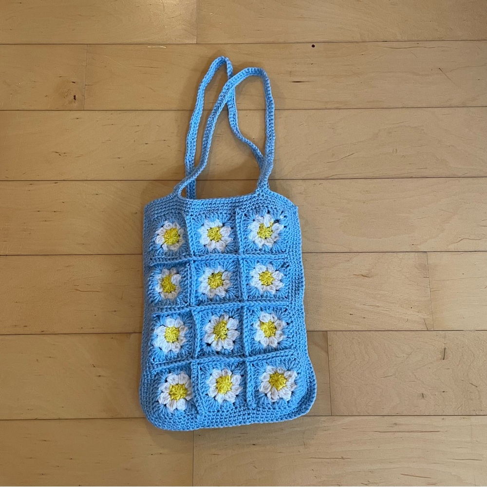 Crochet sunflower tote bag
